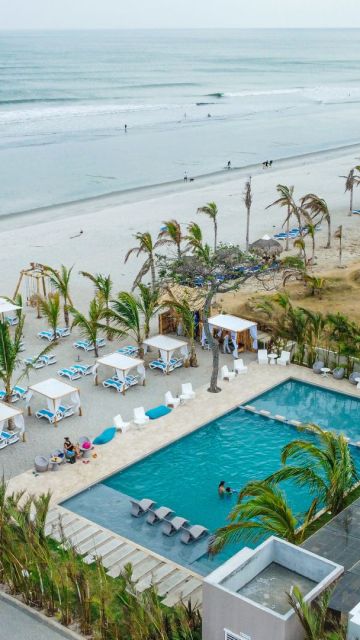 Área de piscina en Vento Beach Club Playa Caracol Chame Panamá
